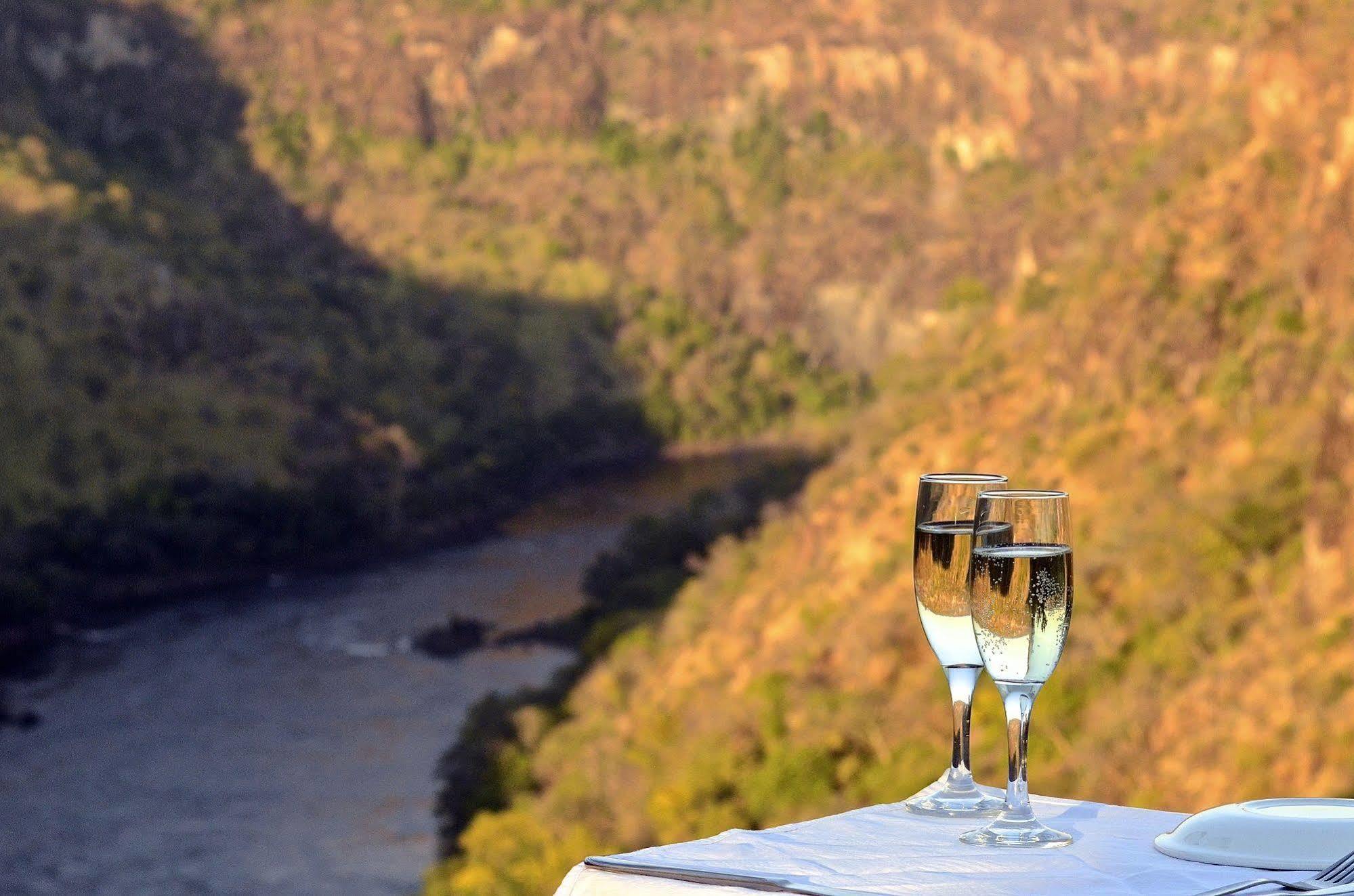 Gorges Lodge Victoria Falls Extérieur photo